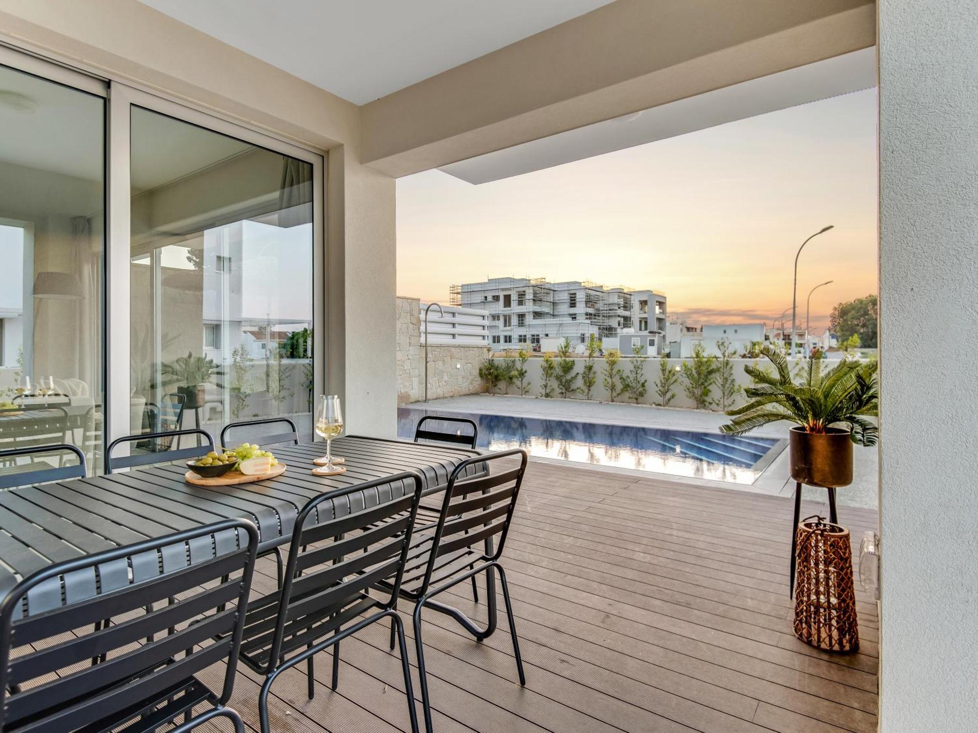 Sanders Mythical Blue Villas Paralimni Buitenkant foto